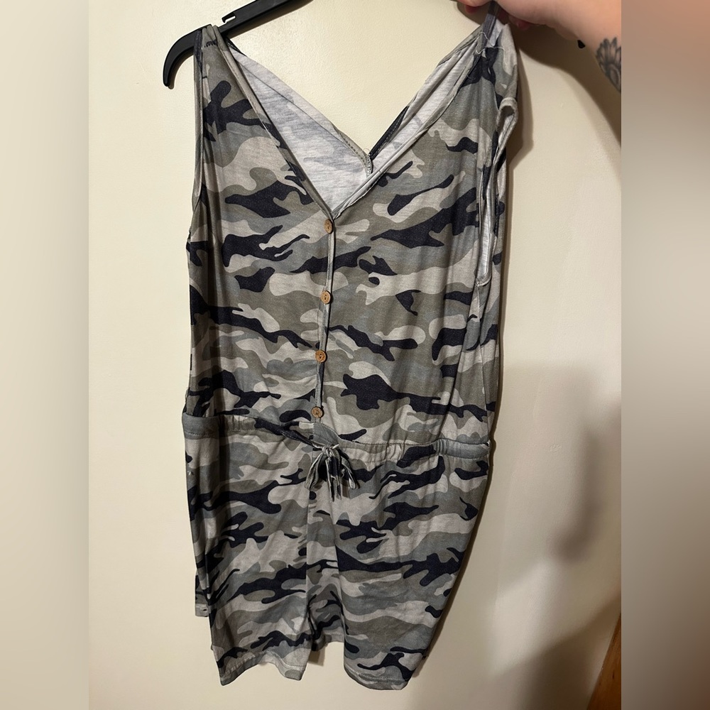 Unknown brand camo romper. Size L